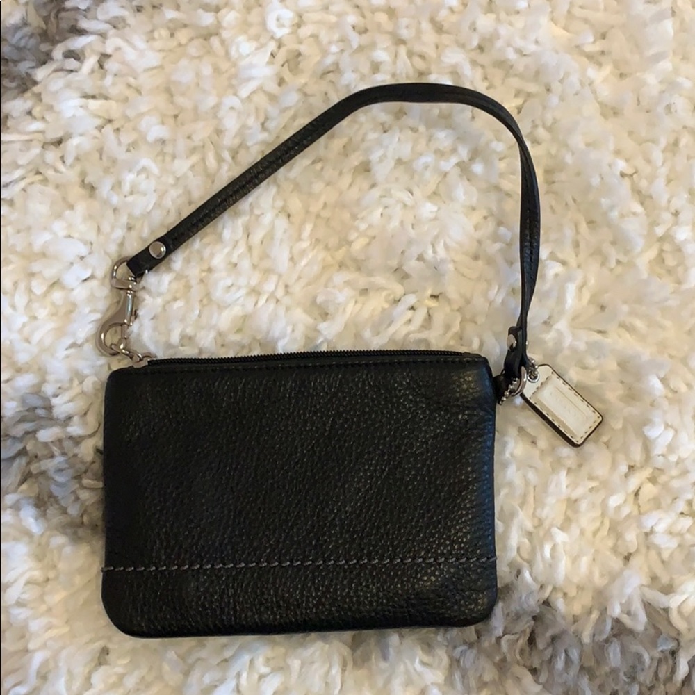 Coach wristlet - Picture 2 of 3